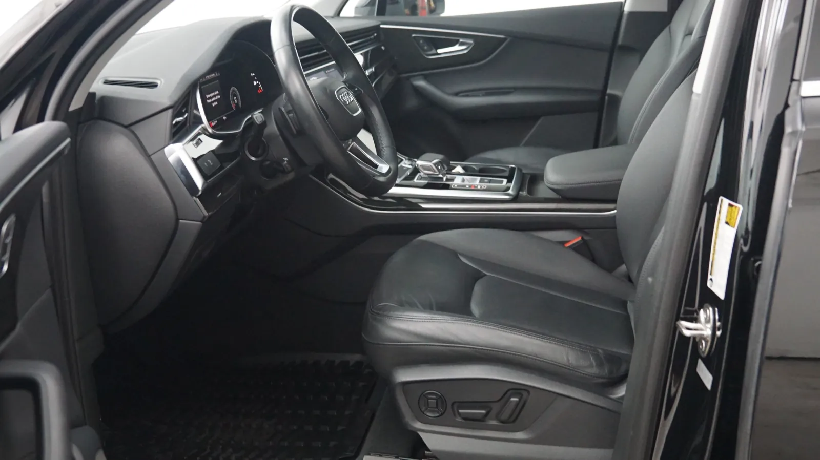 Audi Q7 photo 7