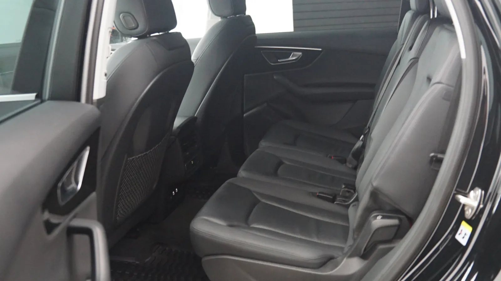 Audi Q7 photo 12