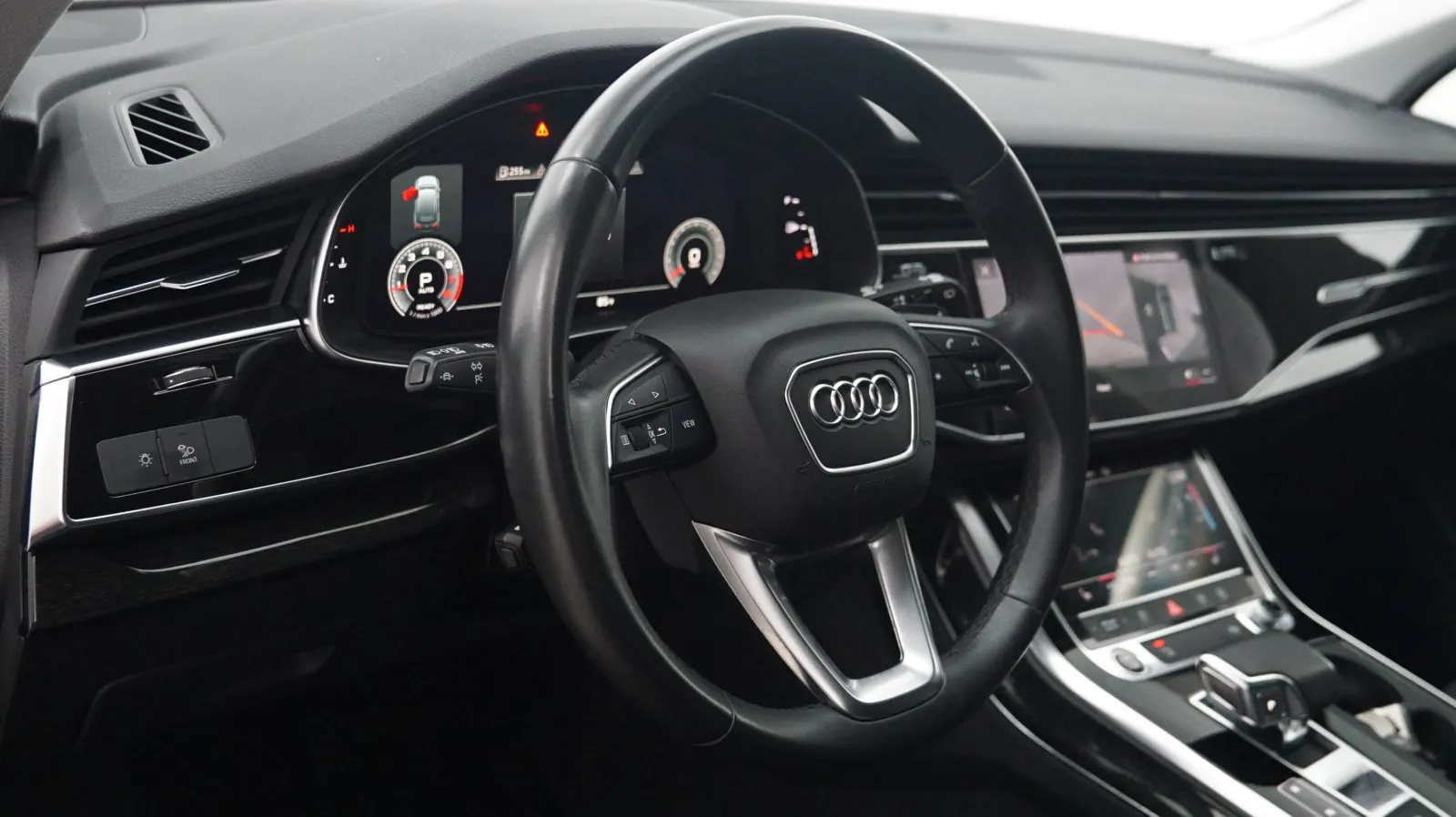 Audi Q7 photo 18