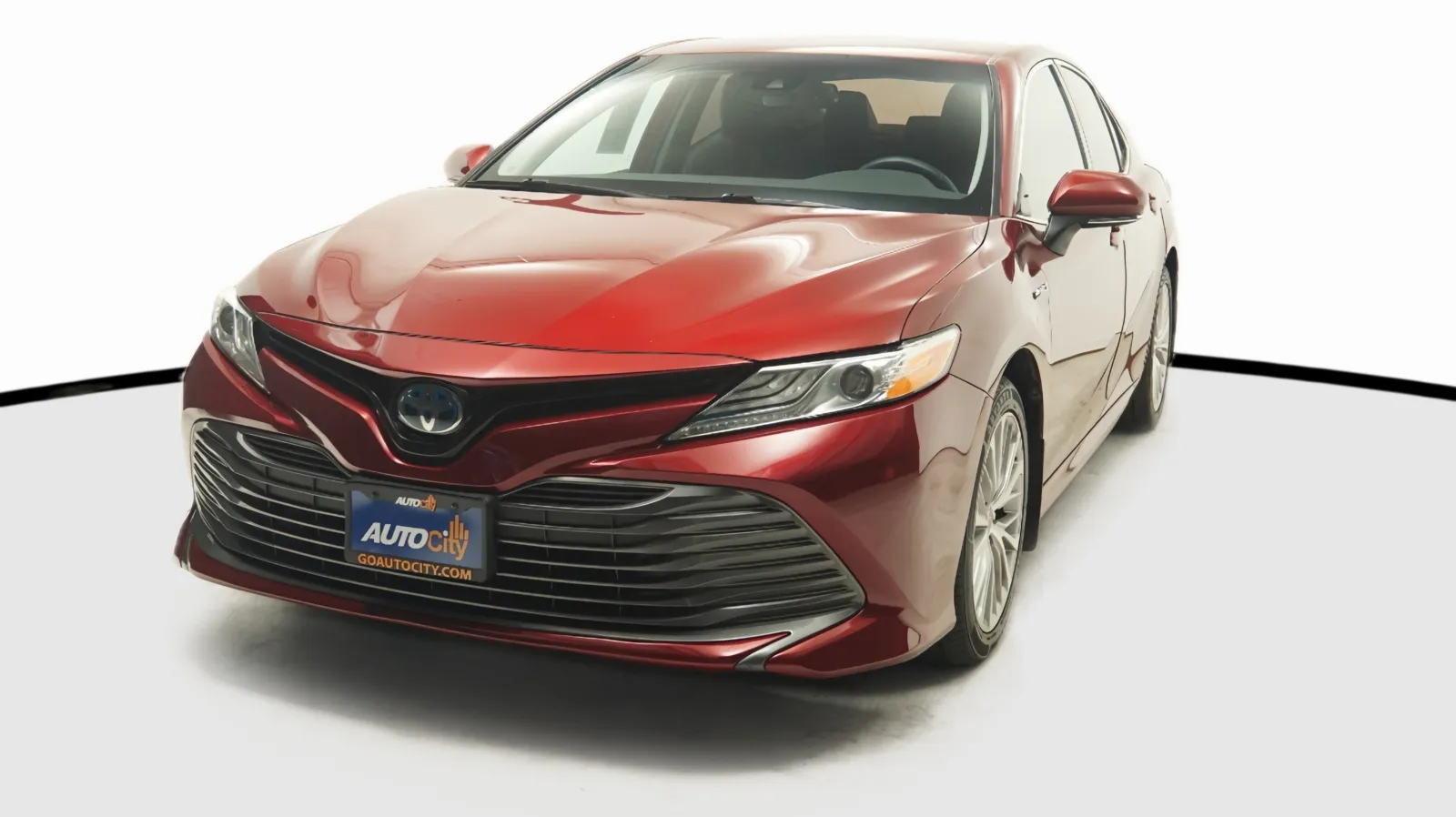 Red 2020 Toyota Camry Hybrid XLE for sale in El Cajon, CA