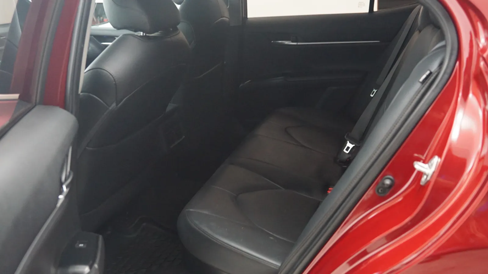 Toyota Camry photo 12