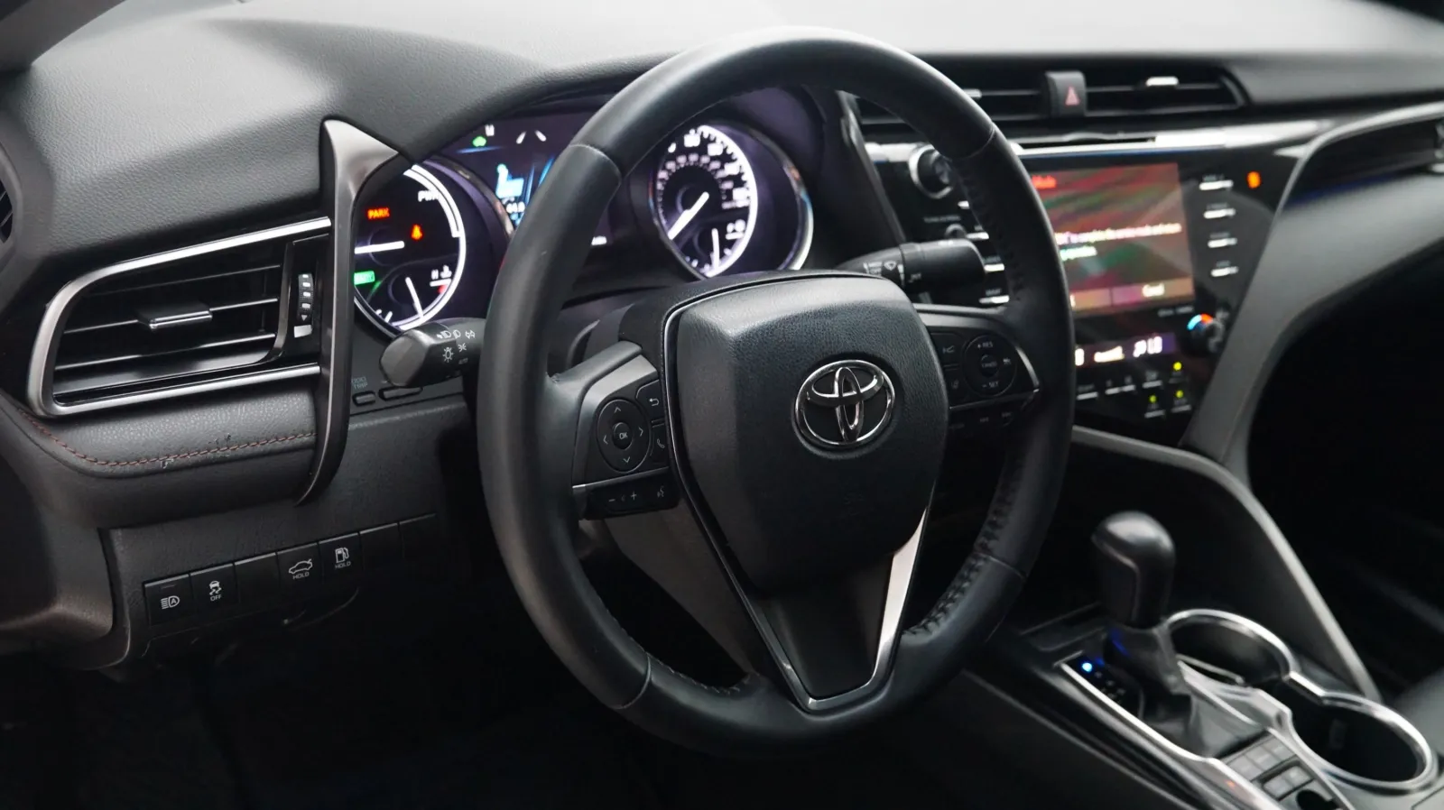 Toyota Camry photo 18