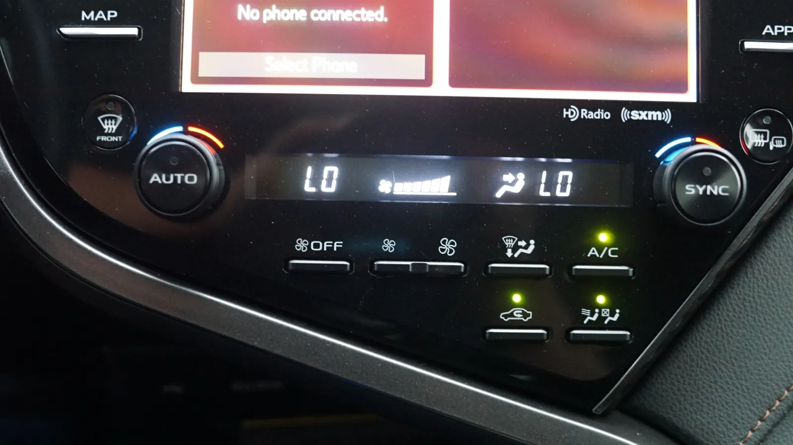 Toyota Camry photo 21