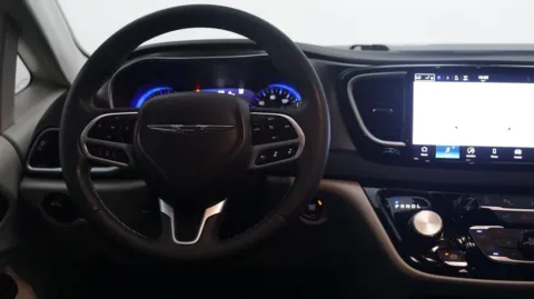 More photos of 2024 Chrysler Pacifica Touring L at Auto City, CA