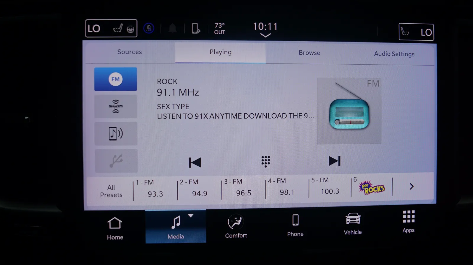 Chrysler Pacifica photo 20