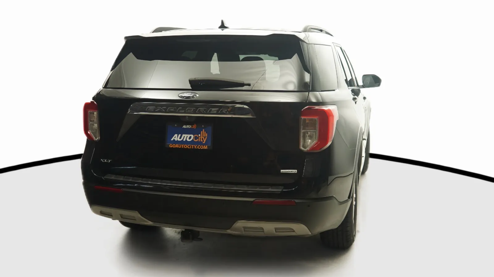 Ford Explorer photo 8