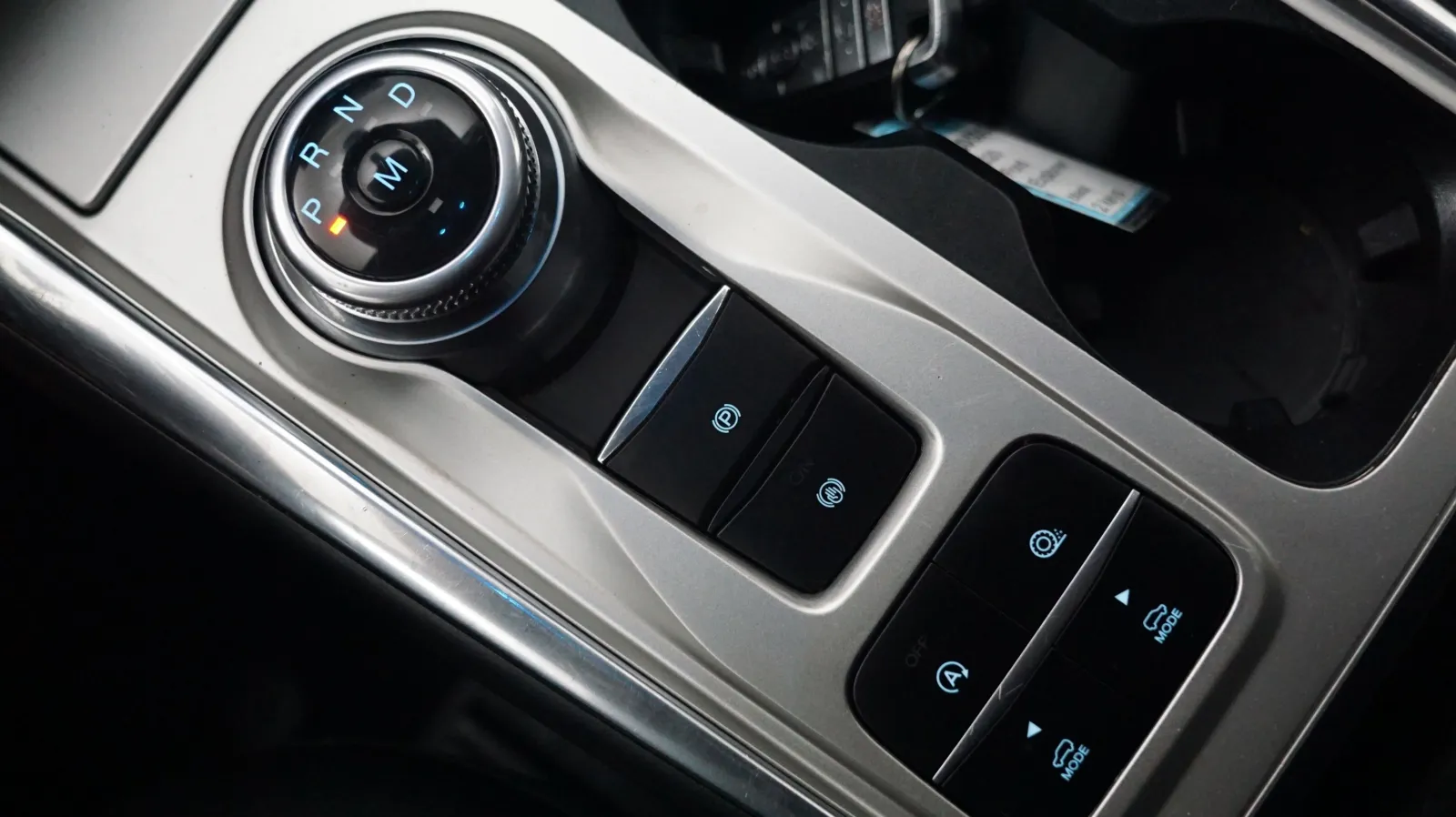 Ford Explorer photo 24