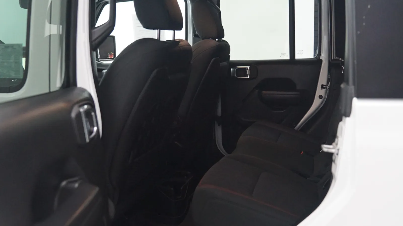 Jeep Gladiator photo 12