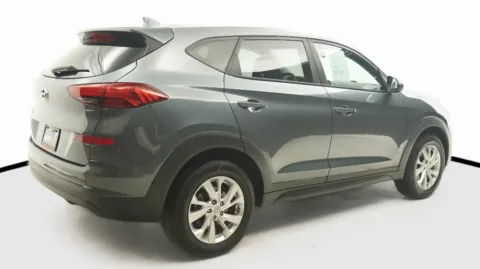 More photos of 2021 Hyundai Tucson SE at Auto City, CA