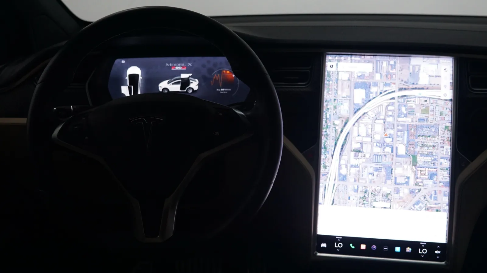 More photos of 2016 Tesla Model X P90D at Auto City, CA