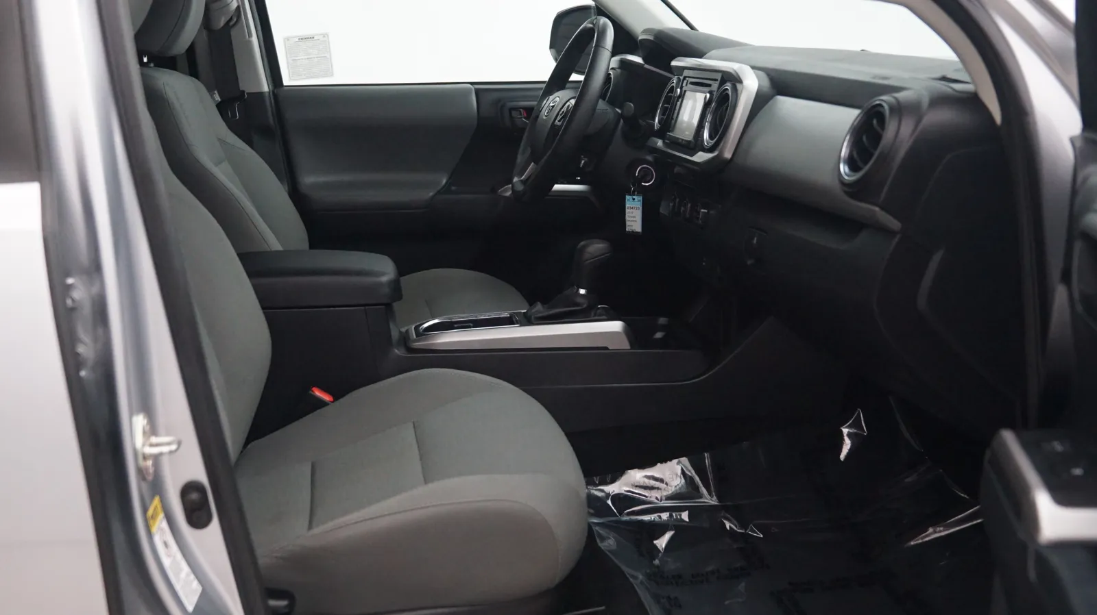 Toyota Tacoma photo 6