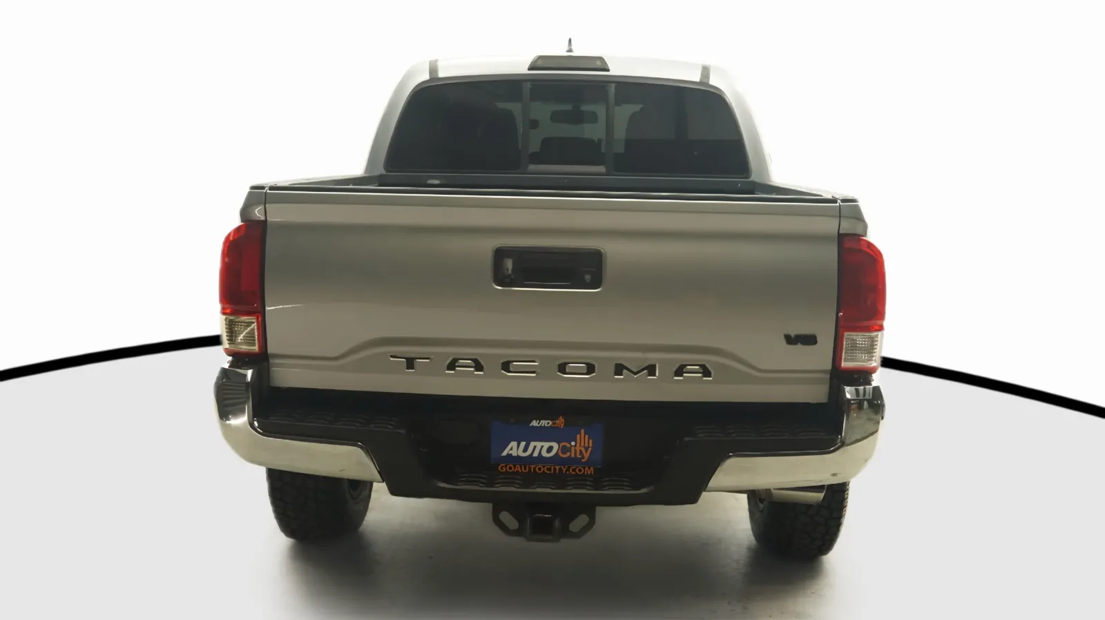 Toyota Tacoma photo 10