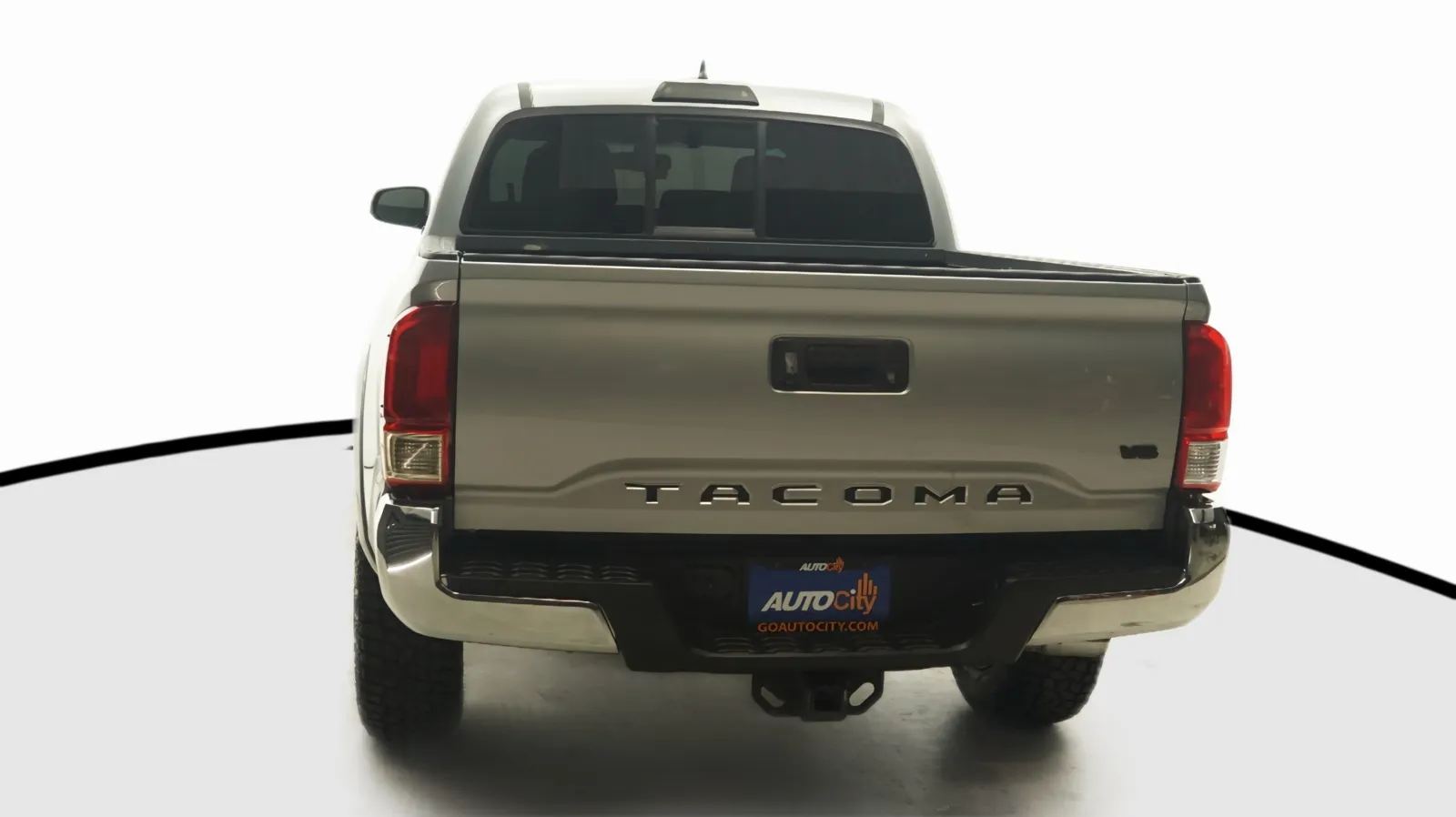 Toyota Tacoma photo 13