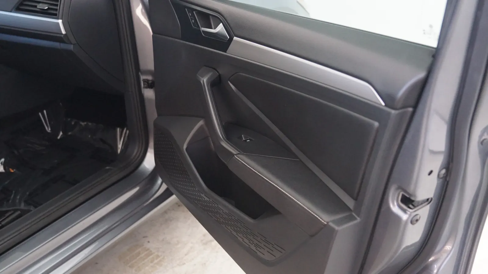 Volkswagen Jetta photo 14