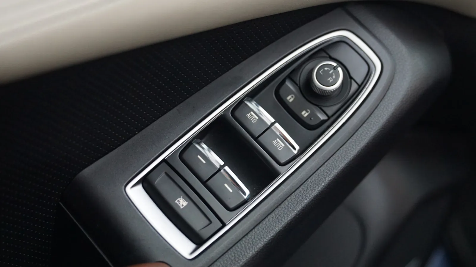 Subaru Ascent photo 15