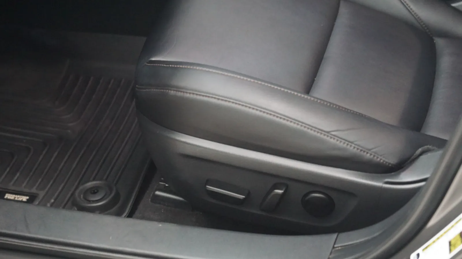 Mazda Mazda3 photo 15