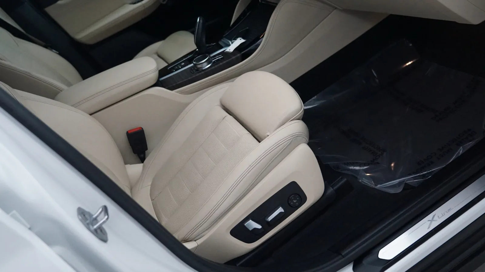 BMW X4 photo 6