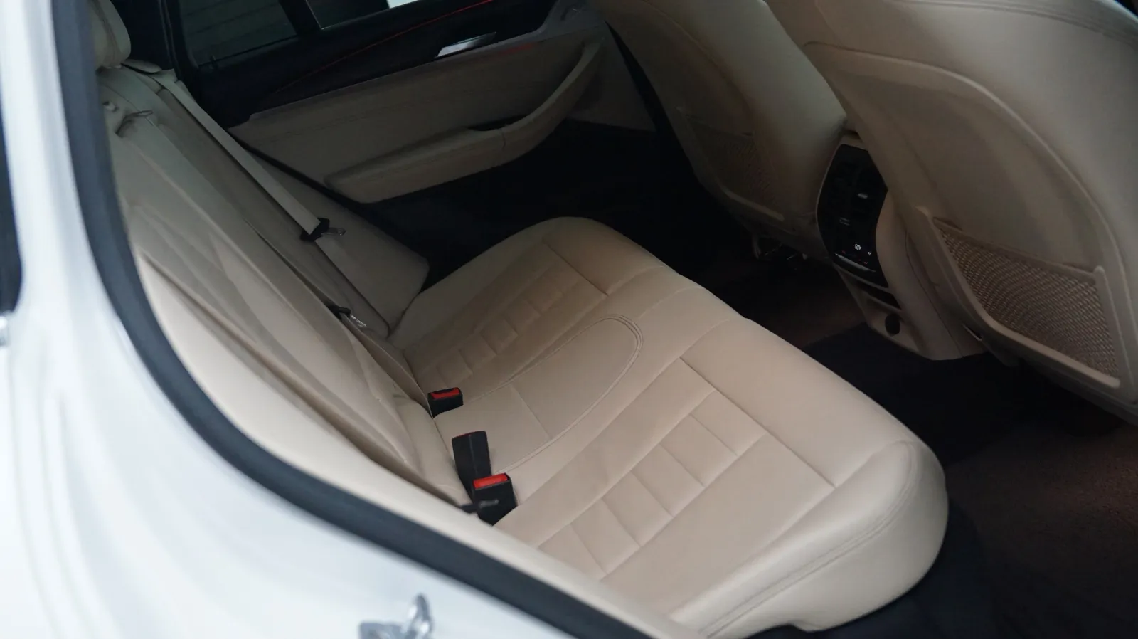 BMW X4 photo 11