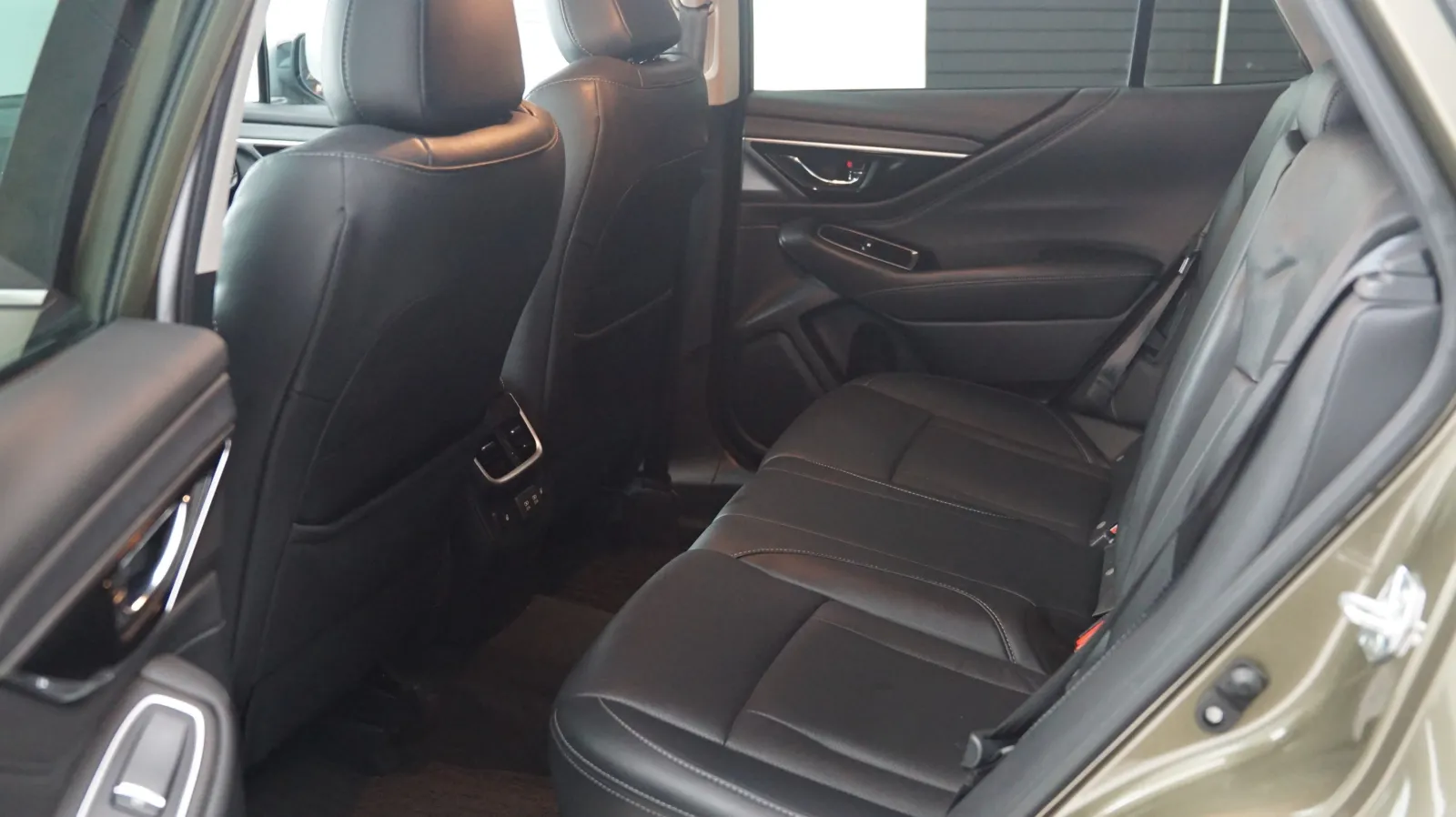 Subaru Outback photo 12