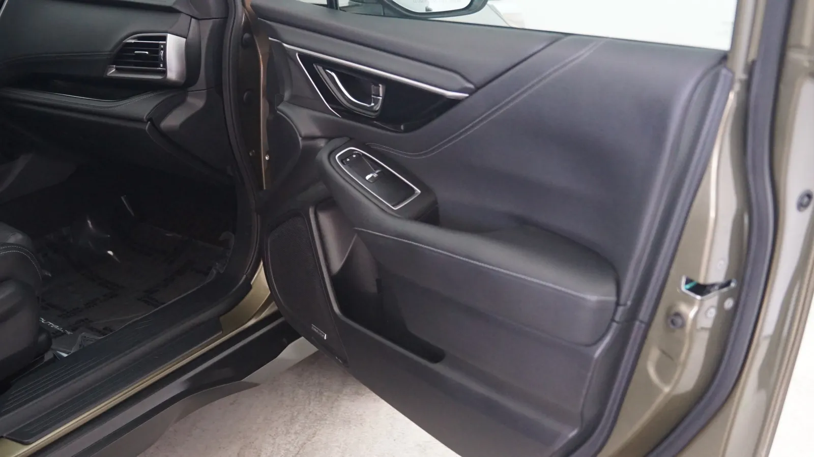 Subaru Outback photo 15