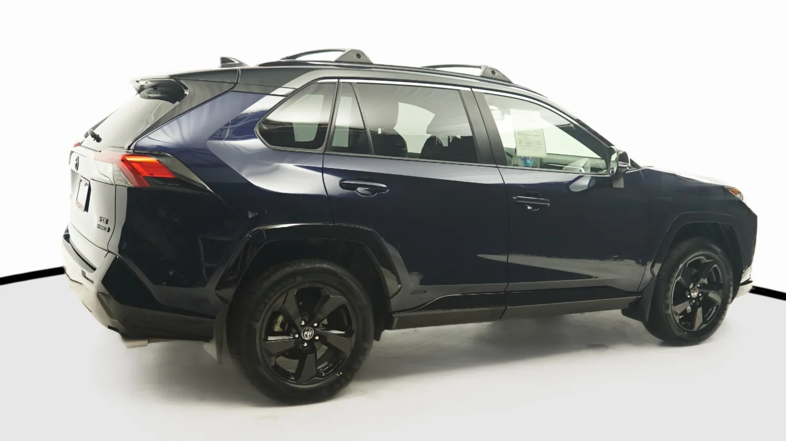 More photos of 2019 Toyota RAV4 Hybrid XSE at Auto City, CA