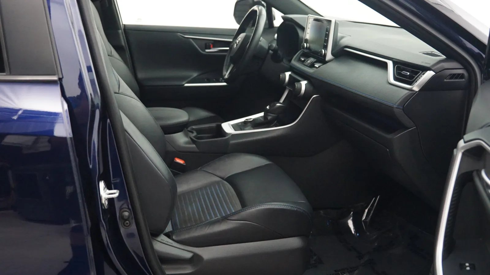 Toyota RAV4 photo 6