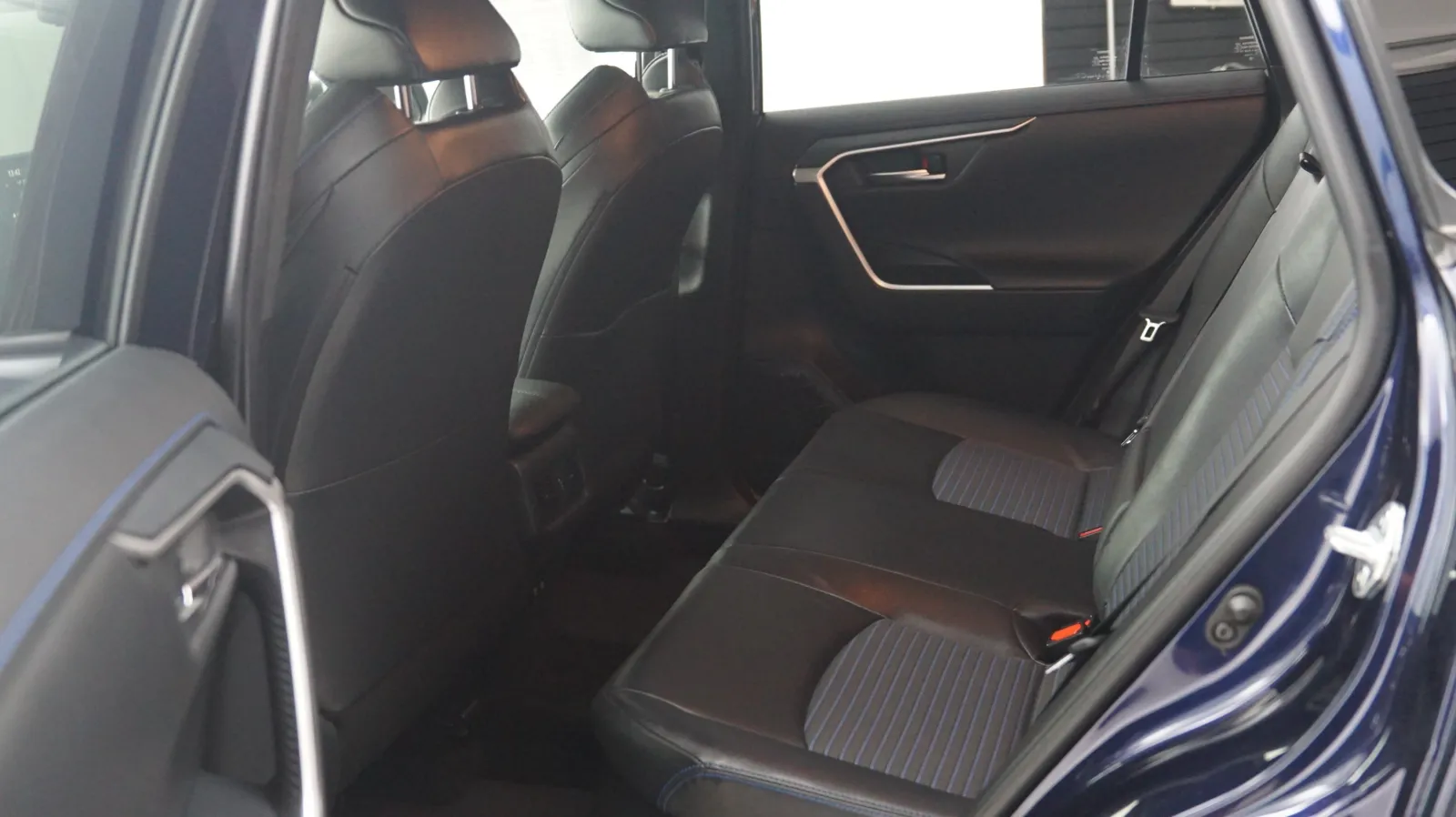 Toyota RAV4 photo 11