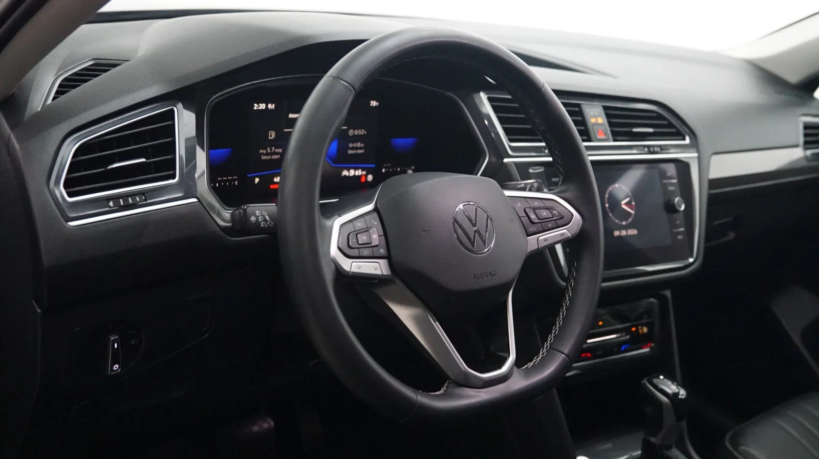 Volkswagen Tiguan photo 17