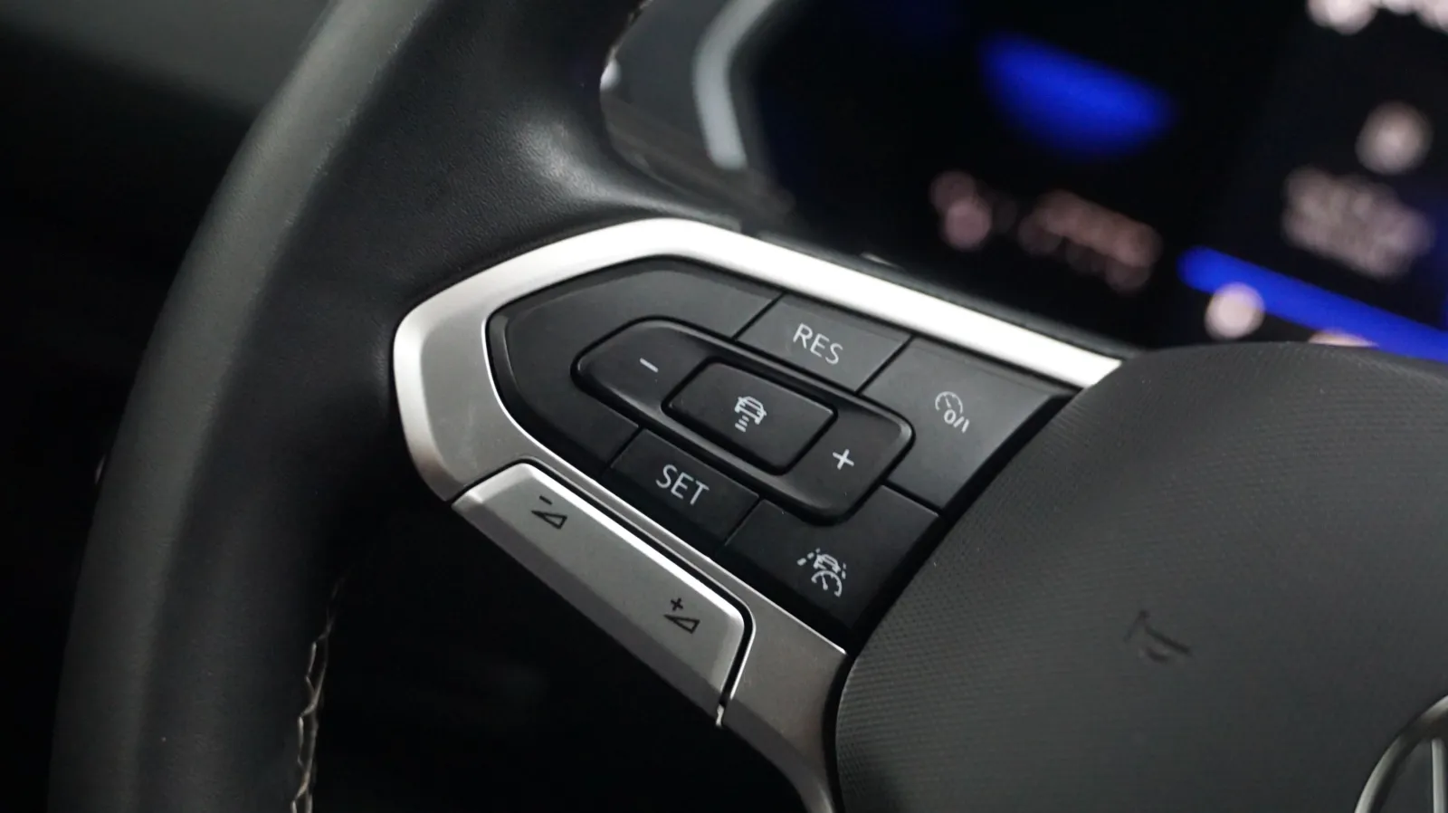 Volkswagen Tiguan photo 18