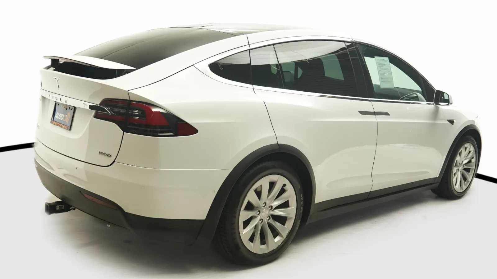 More photos of 2018 Tesla Model X 100D at Auto City, CA