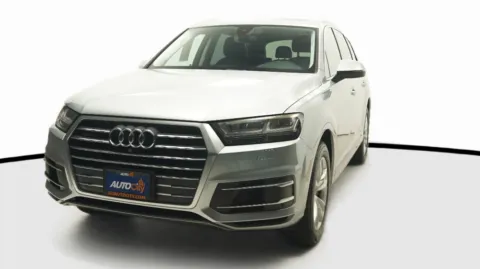 Silver 2019 Audi Q7 SE Premium Plus for sale in El Cajon, CA