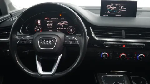 More photos of 2019 Audi Q7 SE Premium Plus at Auto City, CA