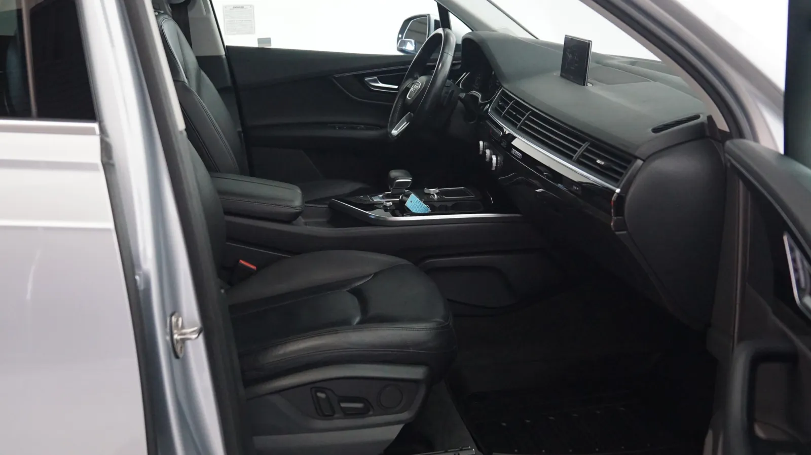 Audi Q7 photo 6