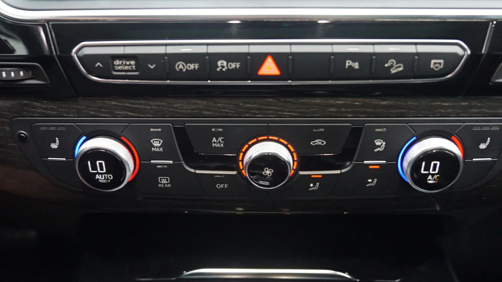Audi Q7 photo 24