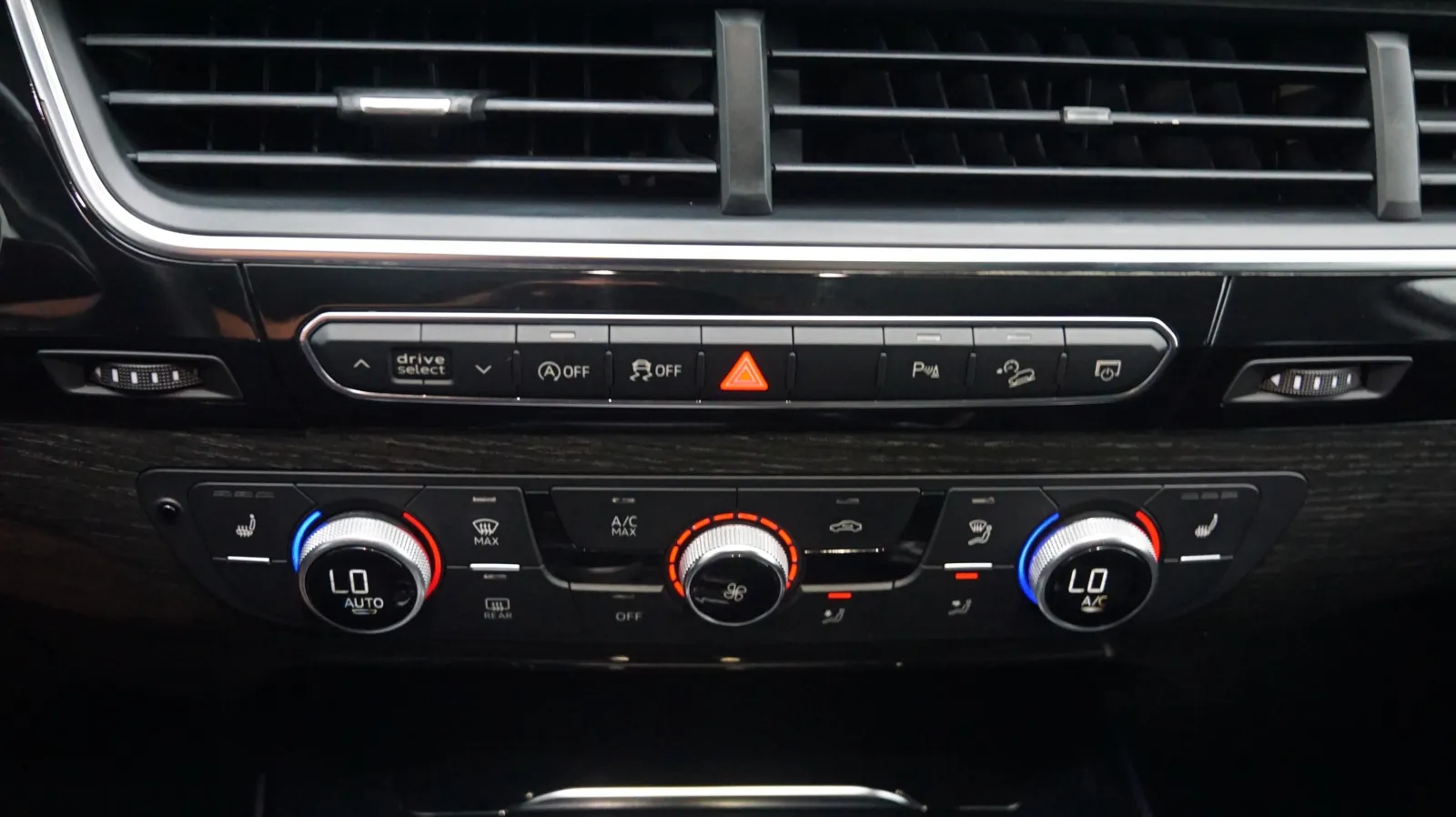 Audi Q7 photo 25