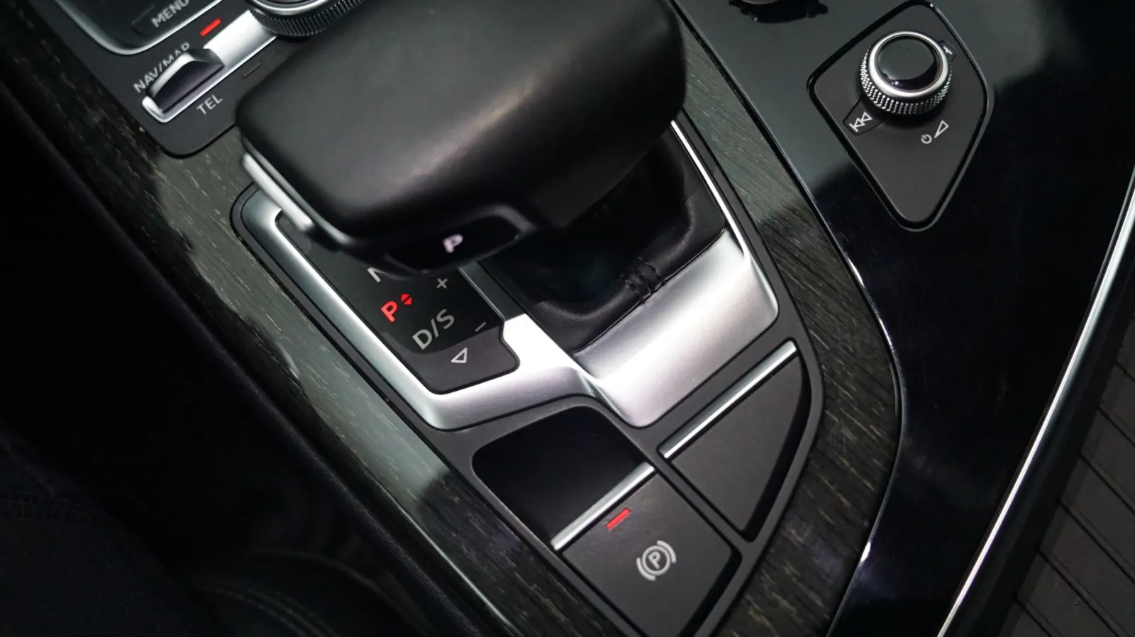 Audi Q7 photo 27