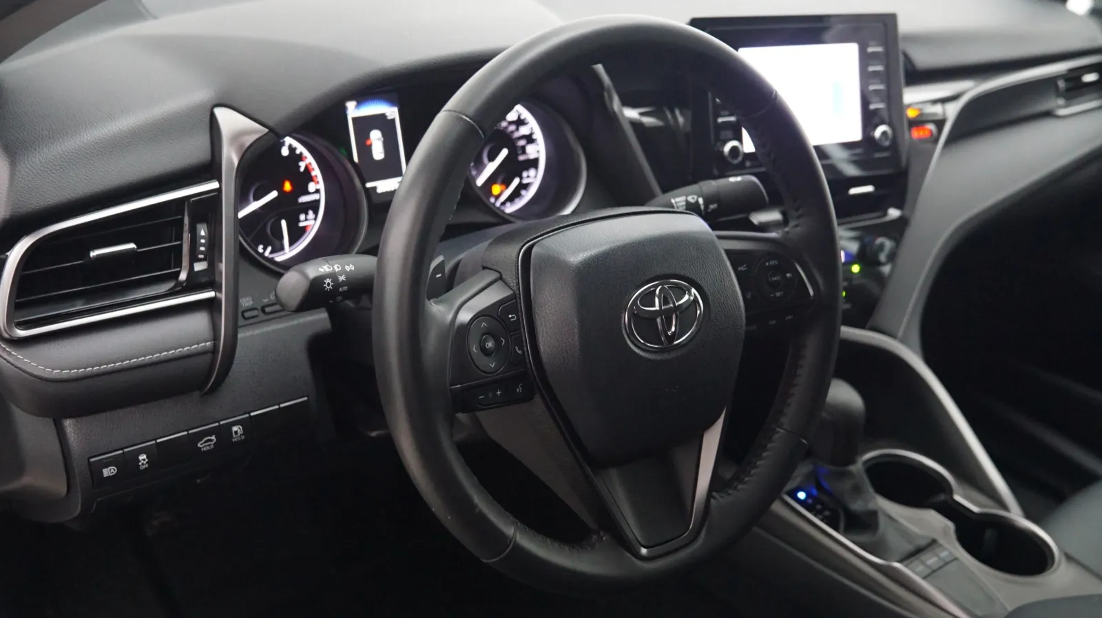 Toyota Camry photo 17