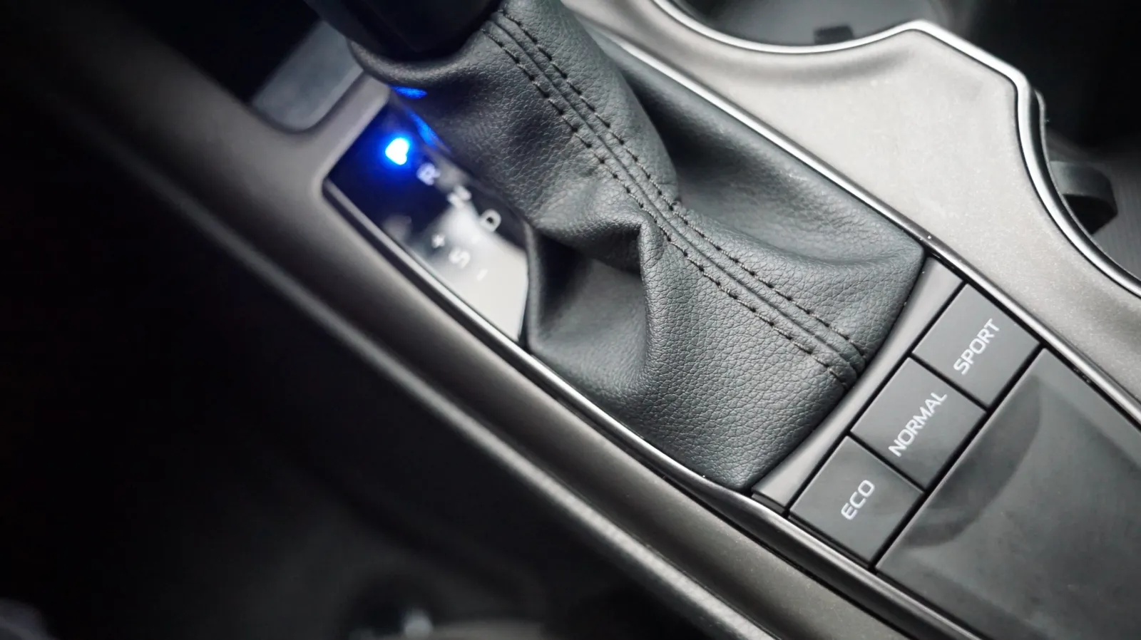 Toyota Camry photo 22