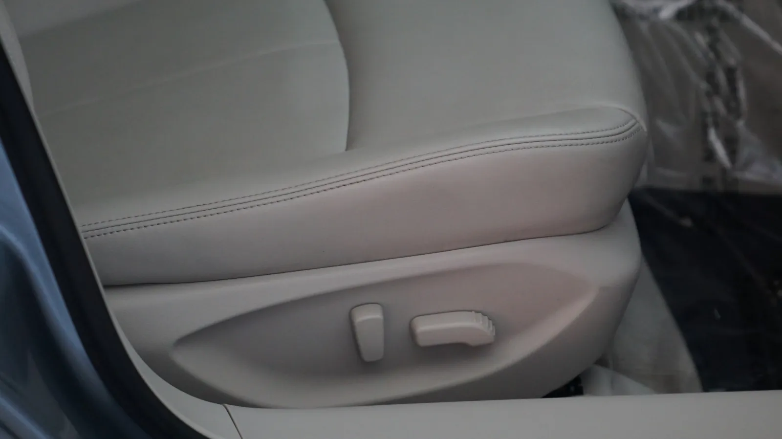 Infiniti Q50 photo 14
