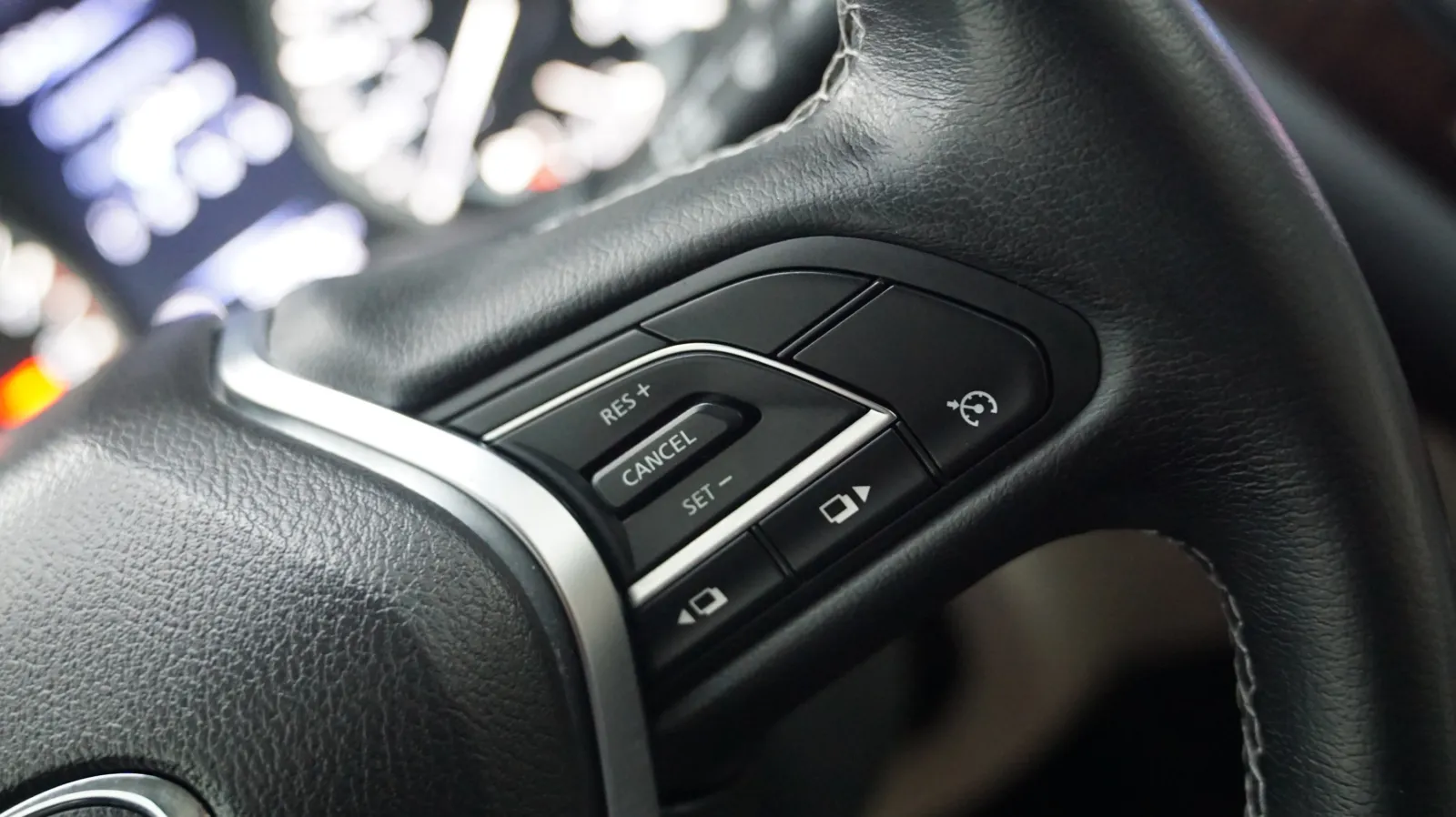 Infiniti Q50 photo 19