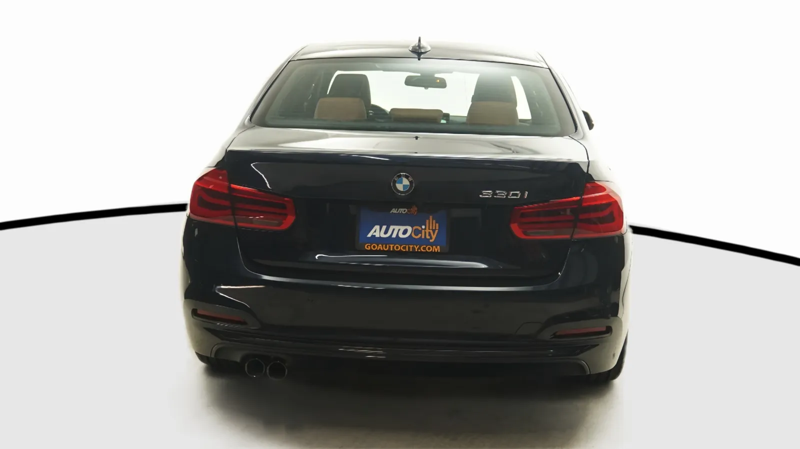 BMW 3 Series photo 10