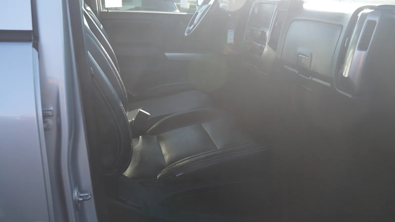 Chevrolet Silverado photo 6