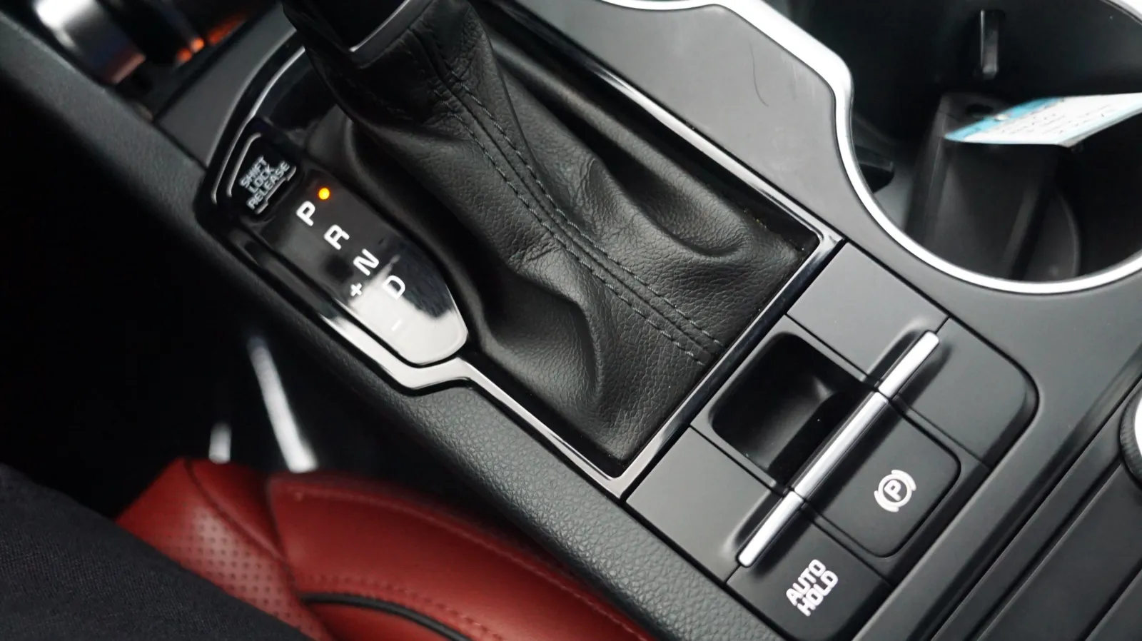 Kia K5 photo 23