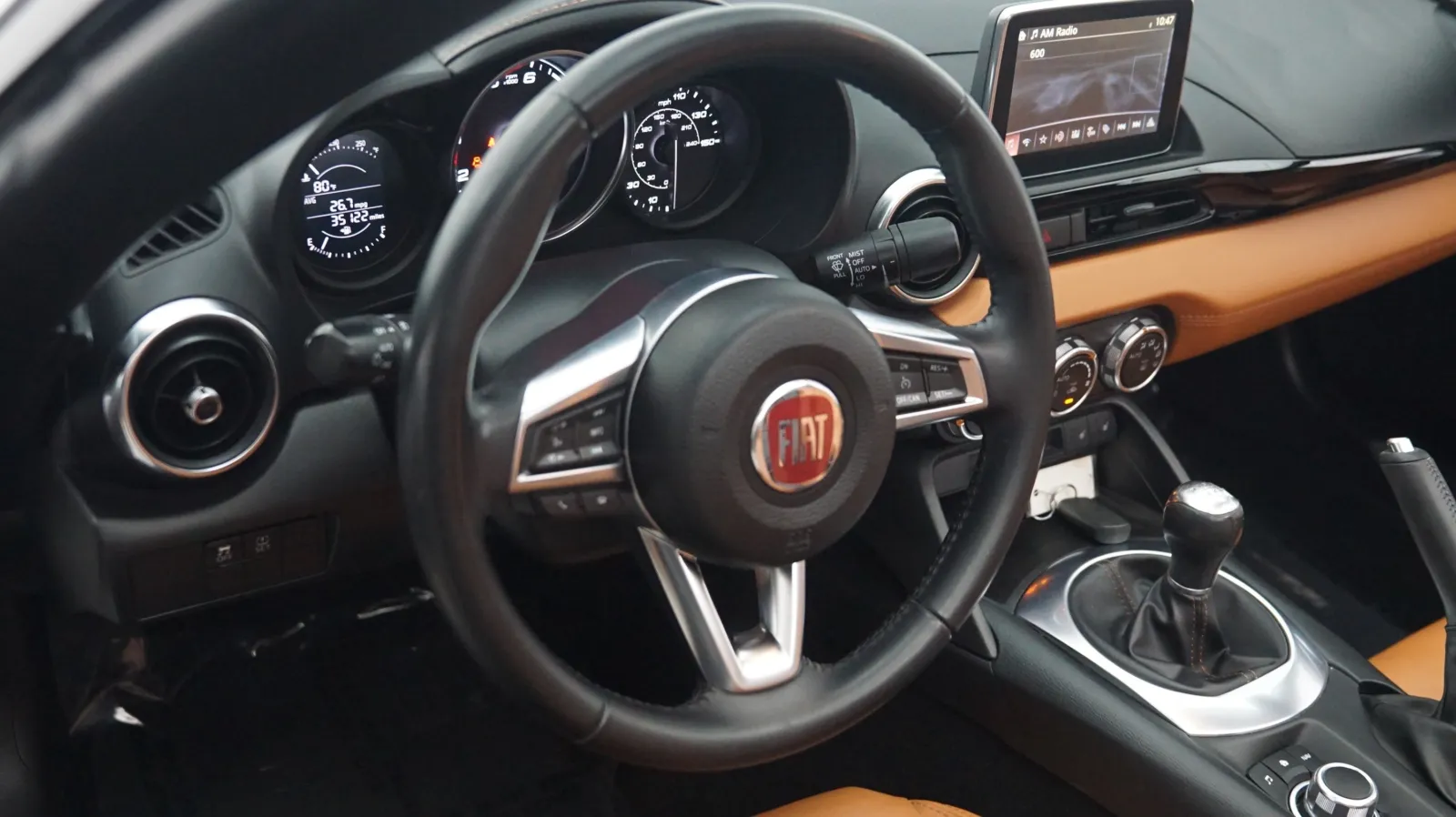Fiat 124 Spider photo 11