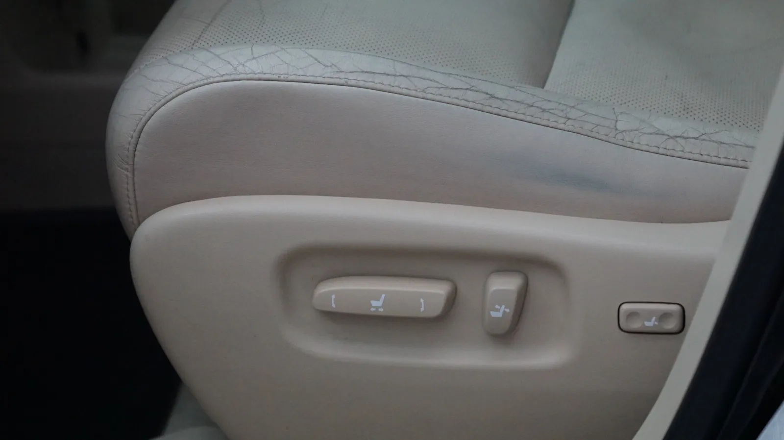 Lexus RX photo 15