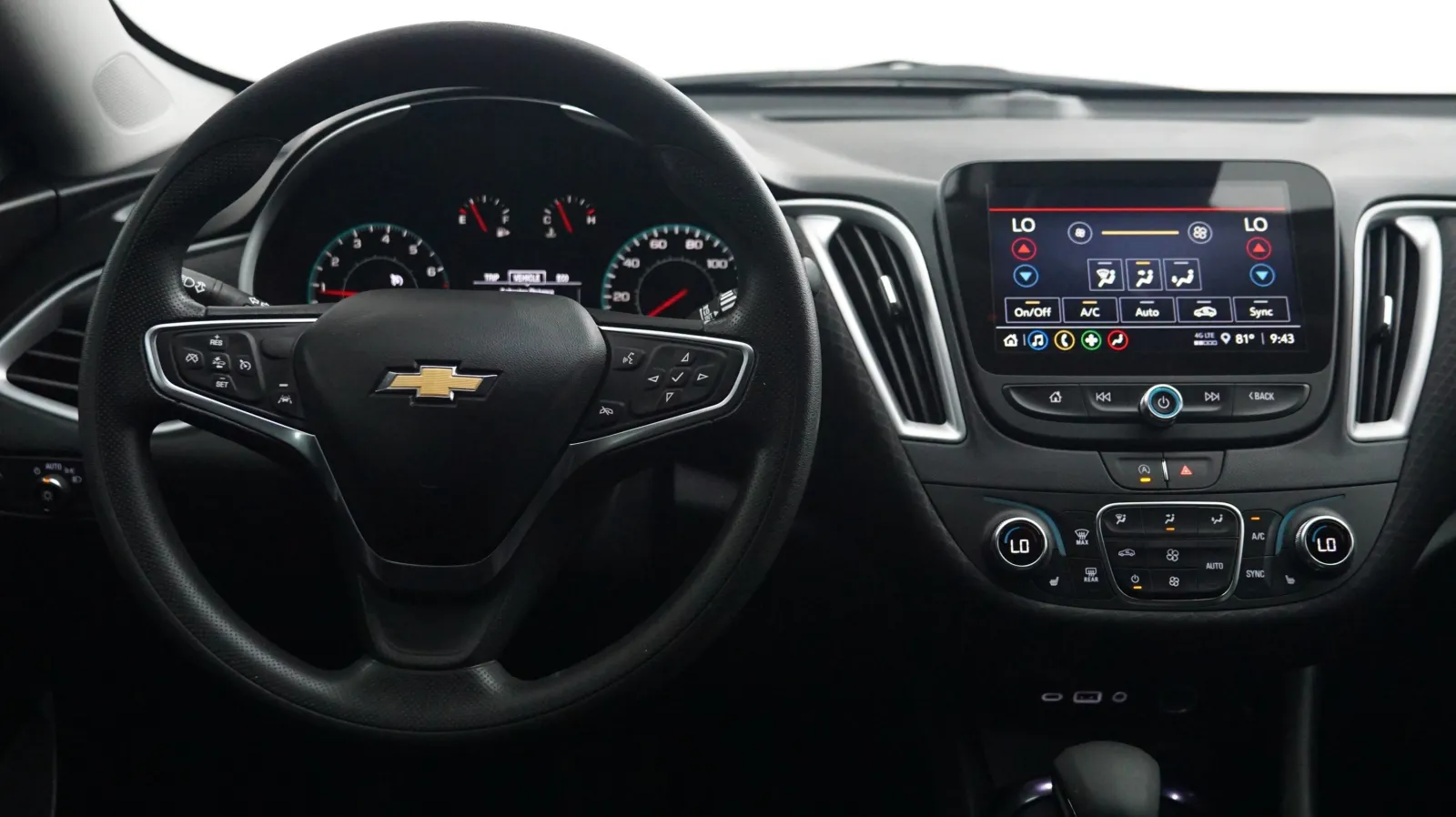 More photos of 2024 Chevrolet Malibu LT at Auto City, CA