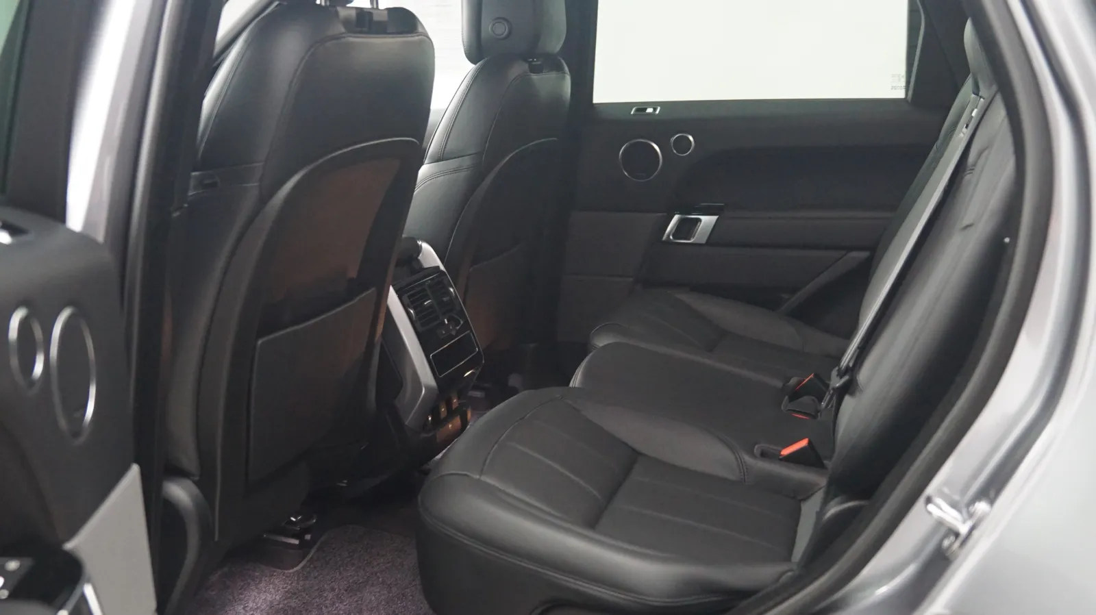 Land Rover Range Rover Sport photo 12