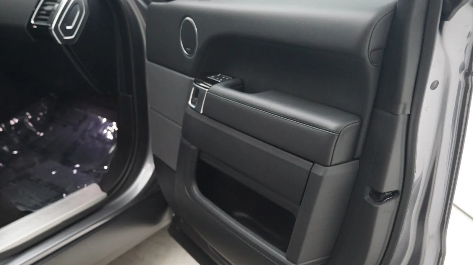Land Rover Range Rover Sport photo 15