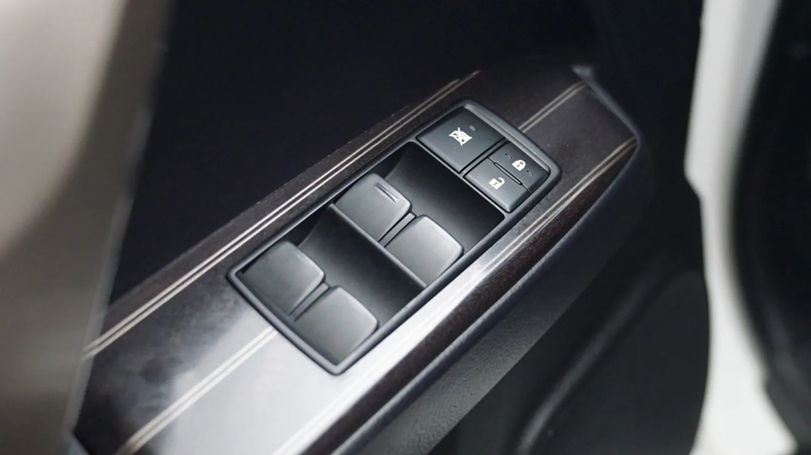 Lexus GX photo 18