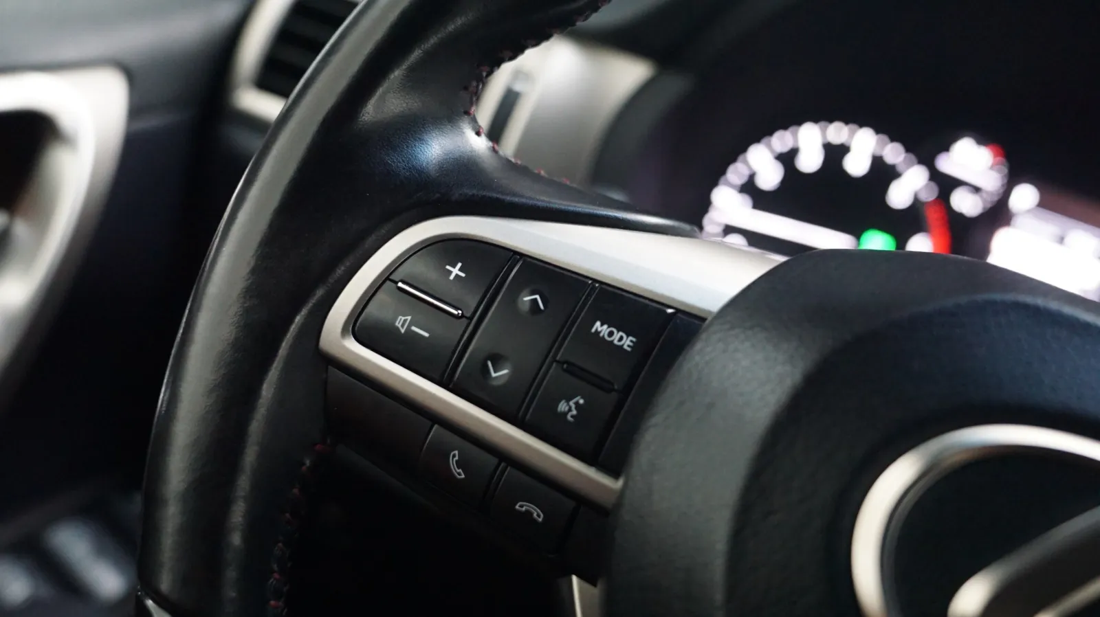 Lexus GX photo 21